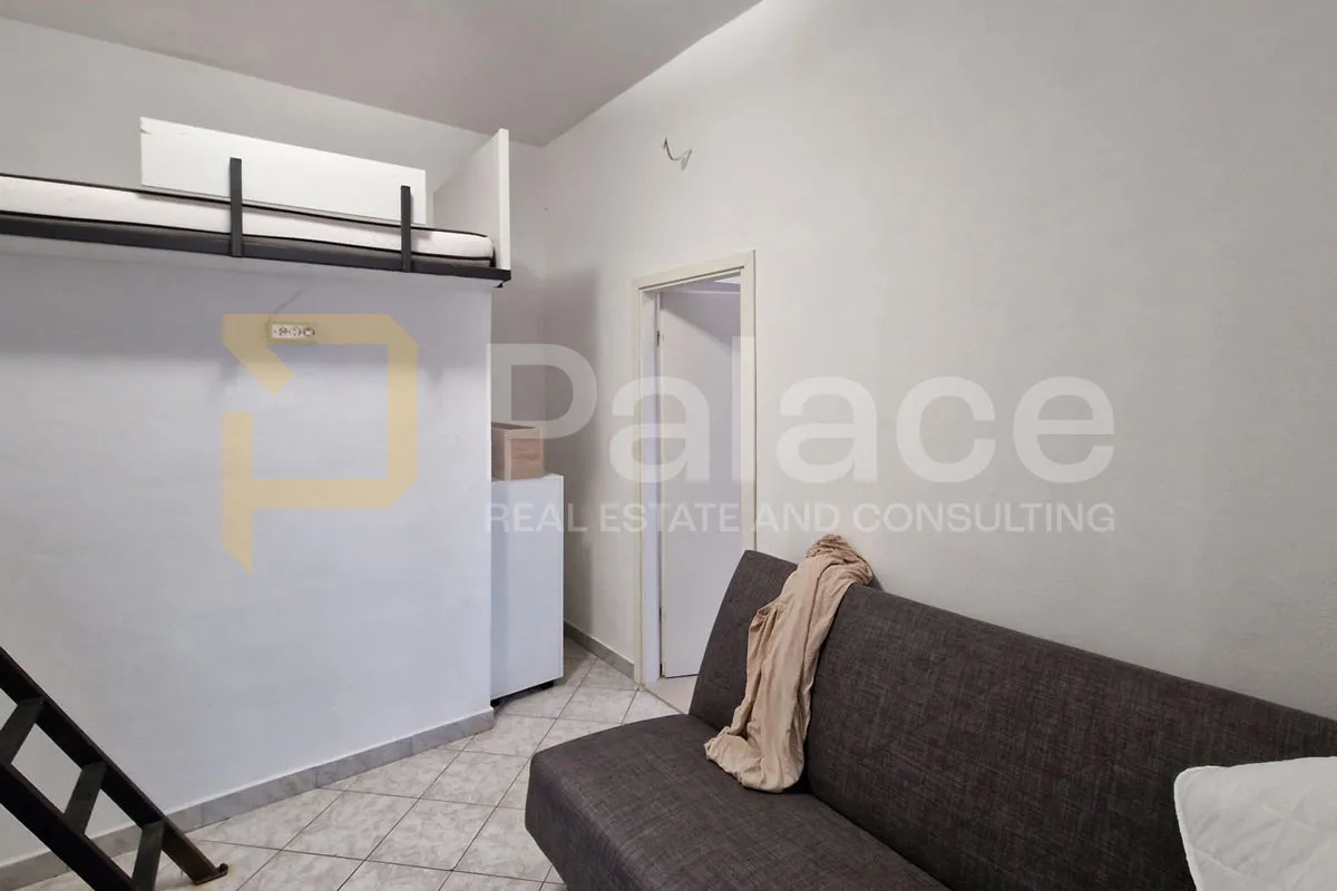 kuća s tri stana i velikom krovnom terasom - sveti kuzam, 181,08 m² - slika 4