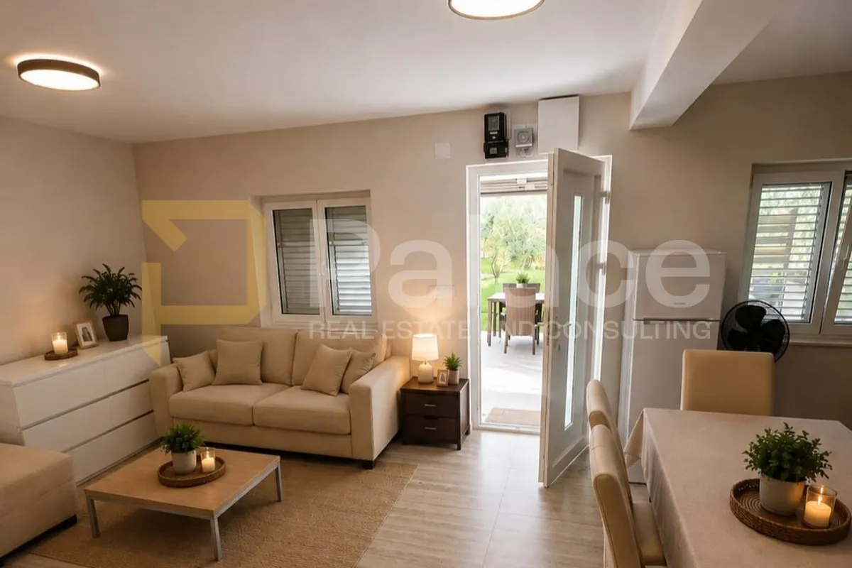 Orebić - 2 uređena stana, 144 m², na 100 m od mora