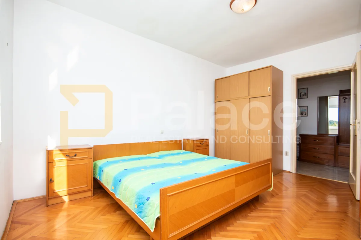 prodaje se stan 64 m2 u centru grada s predivnim pogledom - slika 6