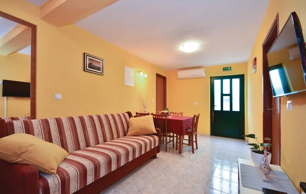 prekrasna kuća na prodaju u vinišću, 222 m2 - slika 18