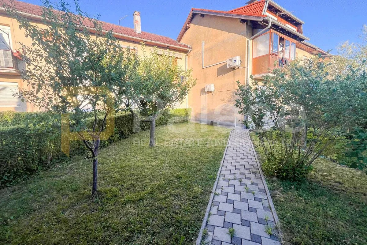 trosoban stan s privatnim vrtom, garažom i dvorištem – sesvete - slika 8