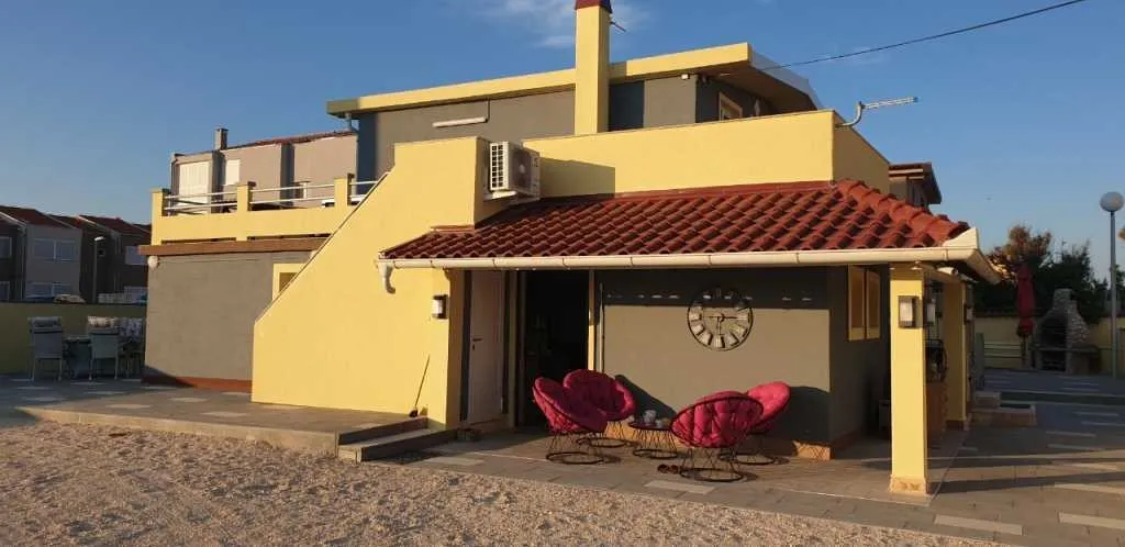 nin : apartmanska kuća na samoj obali - slika 16