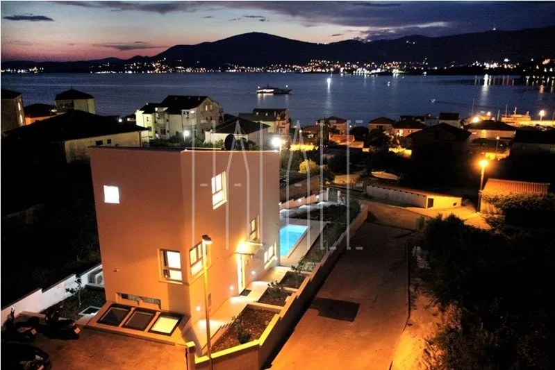neobična villa na izvrsnoj lokaciji na otoku čiovu - slika 3