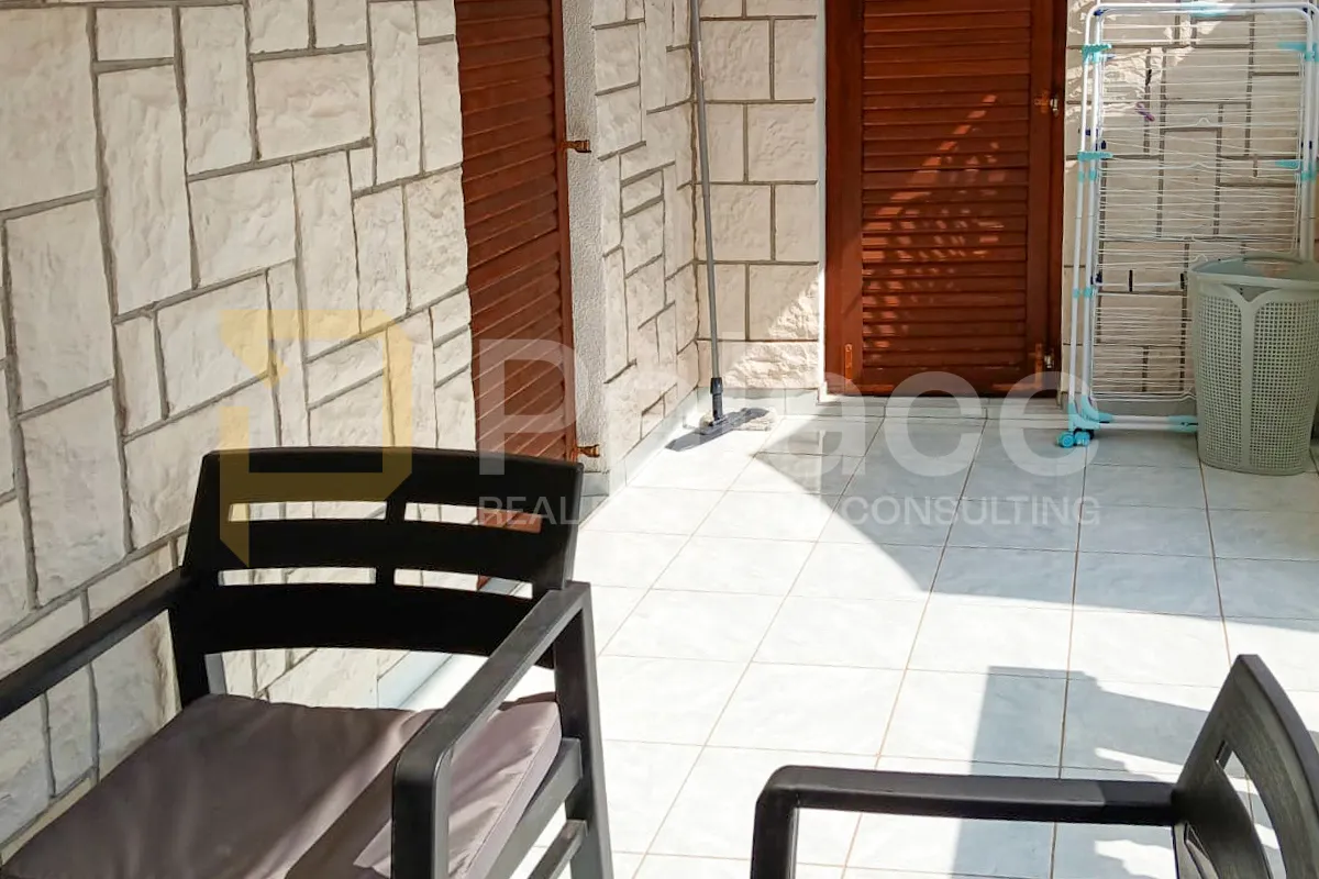 trosoban stan sa okućnicom i dodatnim pomoćnim objektom, 117m2- bilice - slika 20