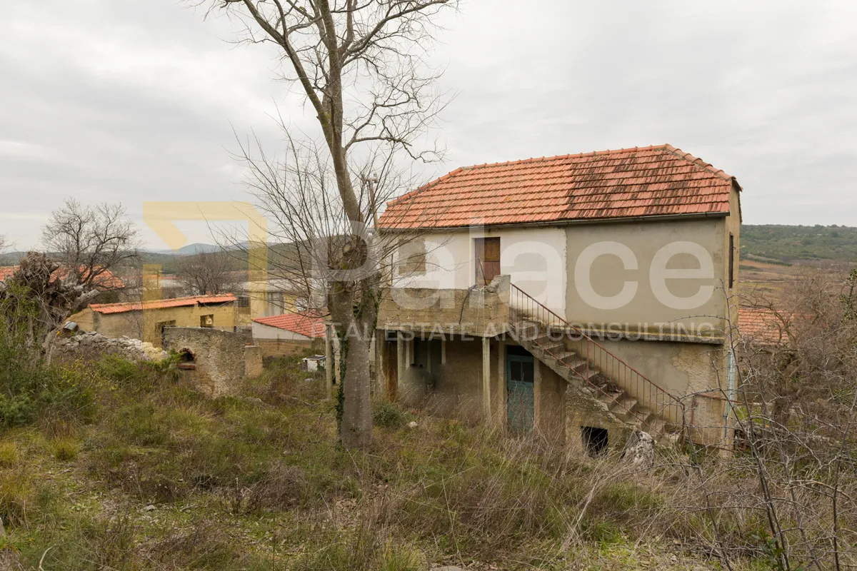 povoljno: kuća za renovaciju s okućnicom, pirovac-kašić 122 m2 - slika 2