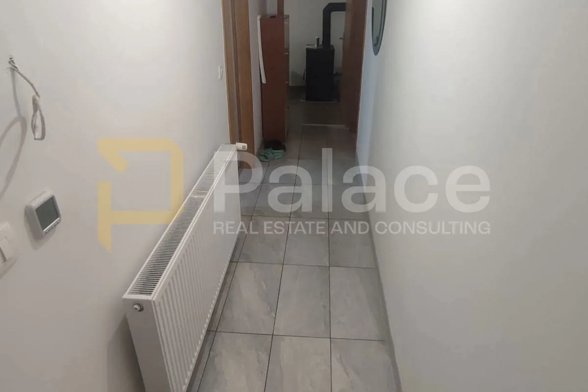 urije, stan 53 m² – 3. kat, kompletno renoviran - slika 7