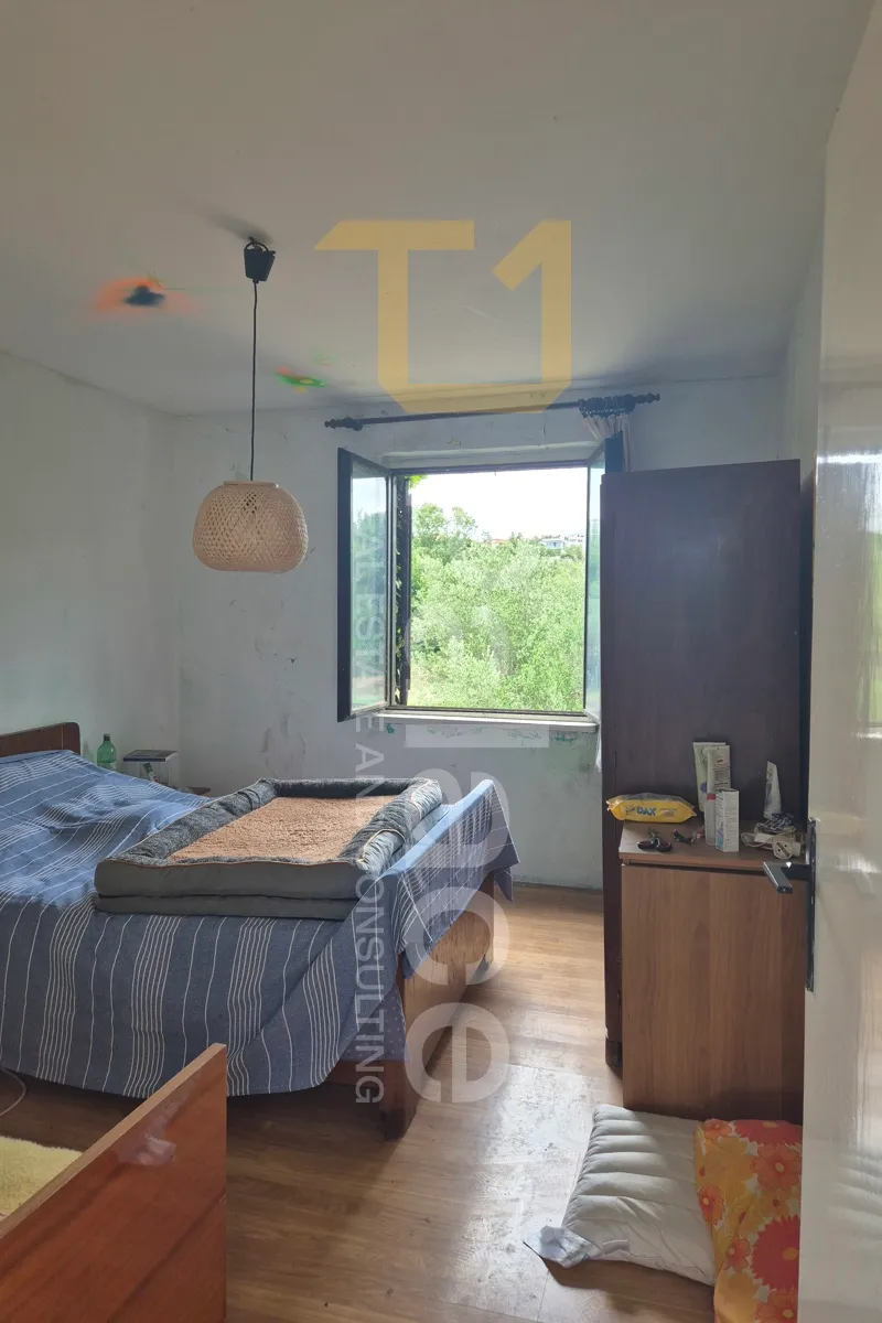 kuća 160m² s dvorištem sa građevinskim zemljištem 750m² - slika 7