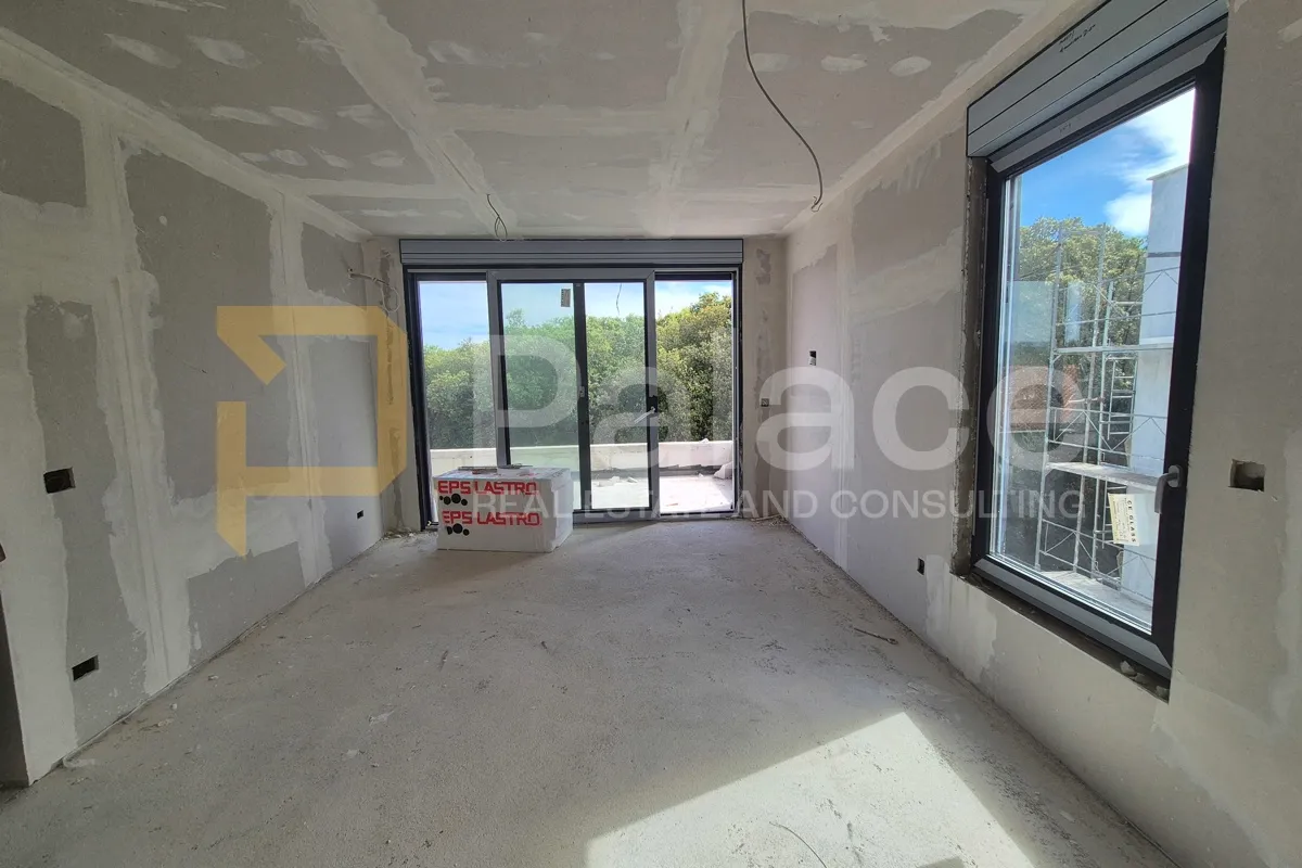 petrčane: penthouse s krovnom terasom i jaccuzijem, 73m2 - slika 12