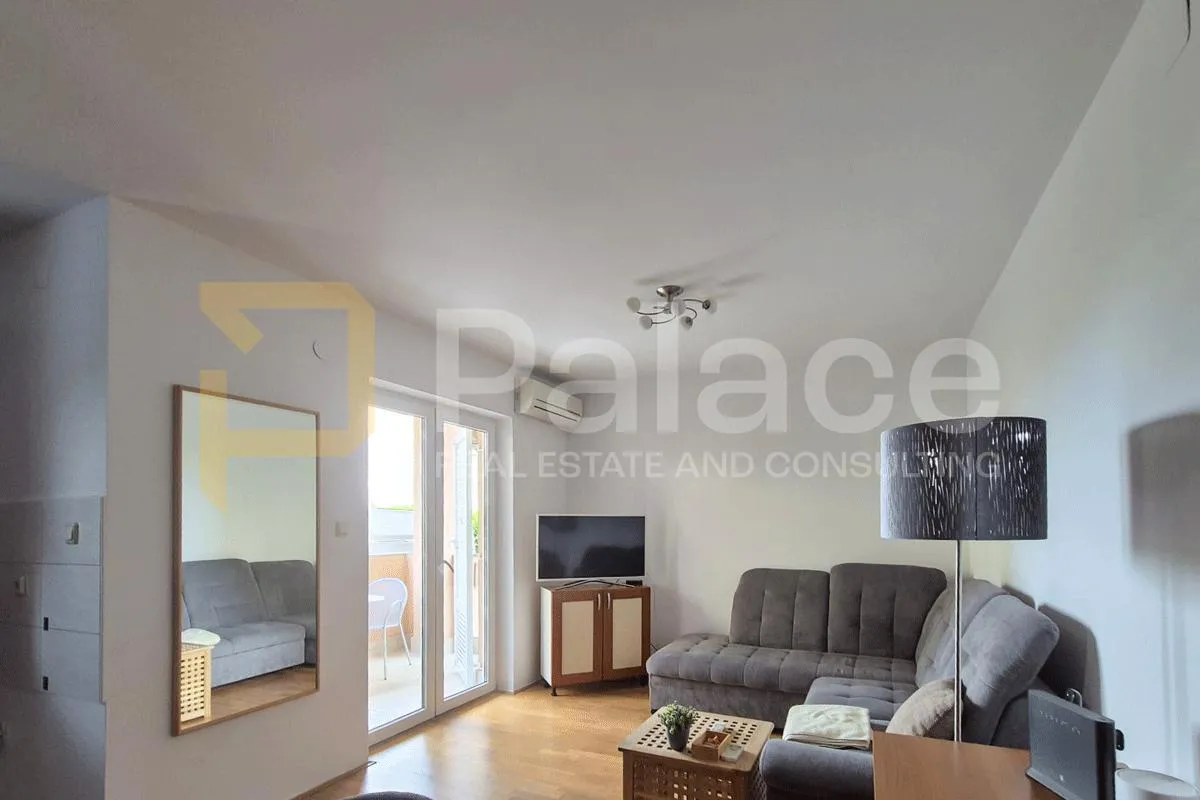 Malinska 2S+DB 1. kat s vrtom, parkingom i pogledom na more 280.000 € - Radići, Malinska-Dubašnica