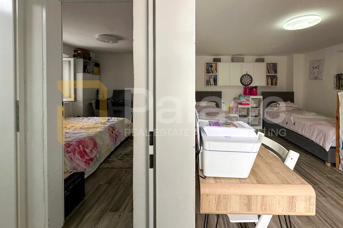 moderno uređen dvosoban stan na obali, 119 m2 - tisno - slika 12