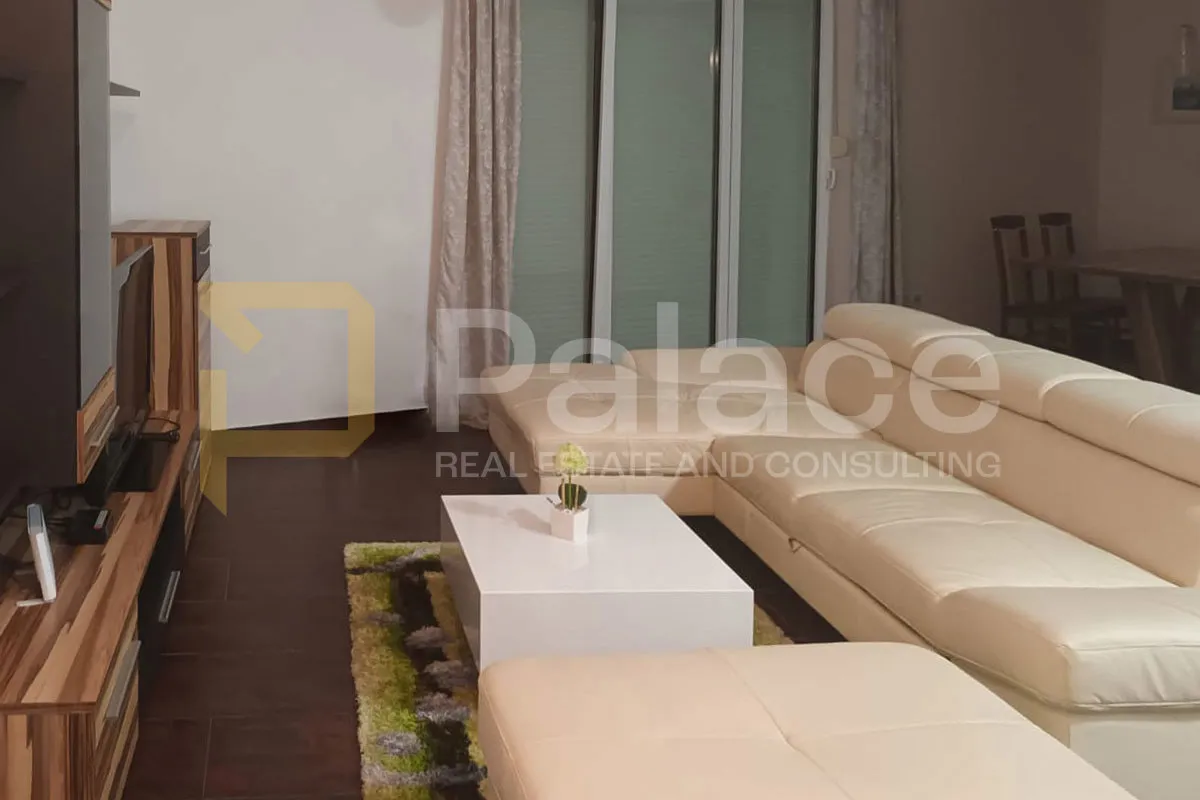 stan s pogledom na more i privatnim parkingom na donjem zametu, 51m² - slika 1