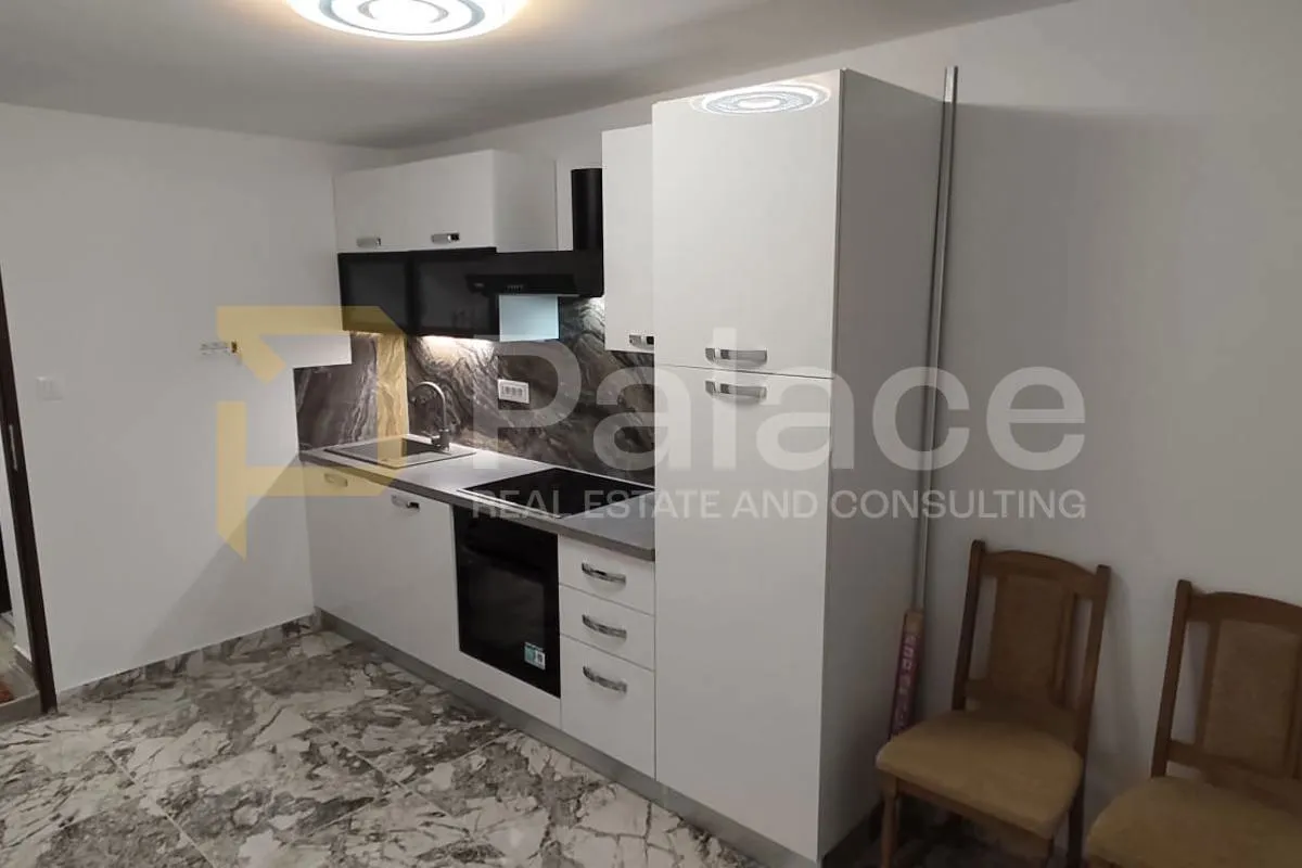 solin centar – moderan dvosoban stan 45 m2 - slika 2