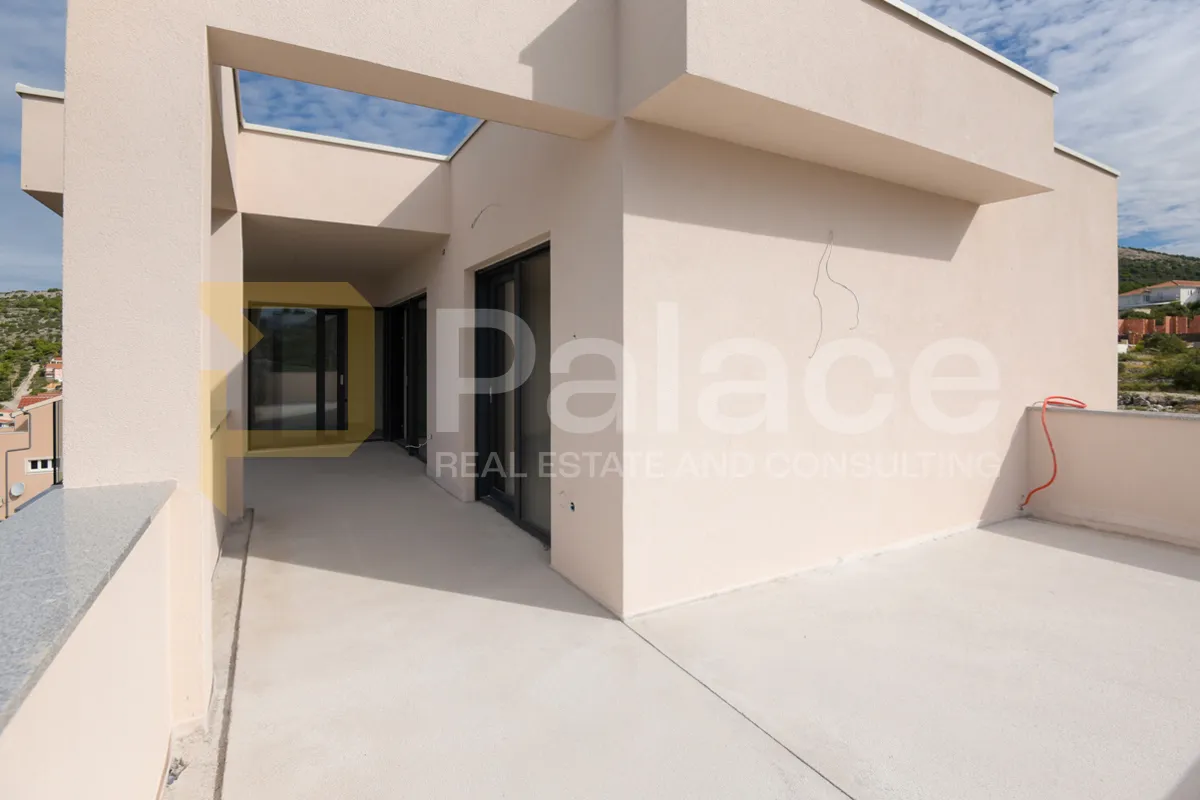 penthouse s velikim terasama i brutalnim pogledom, a7, primošten dolac, 66 m2 - slika 2