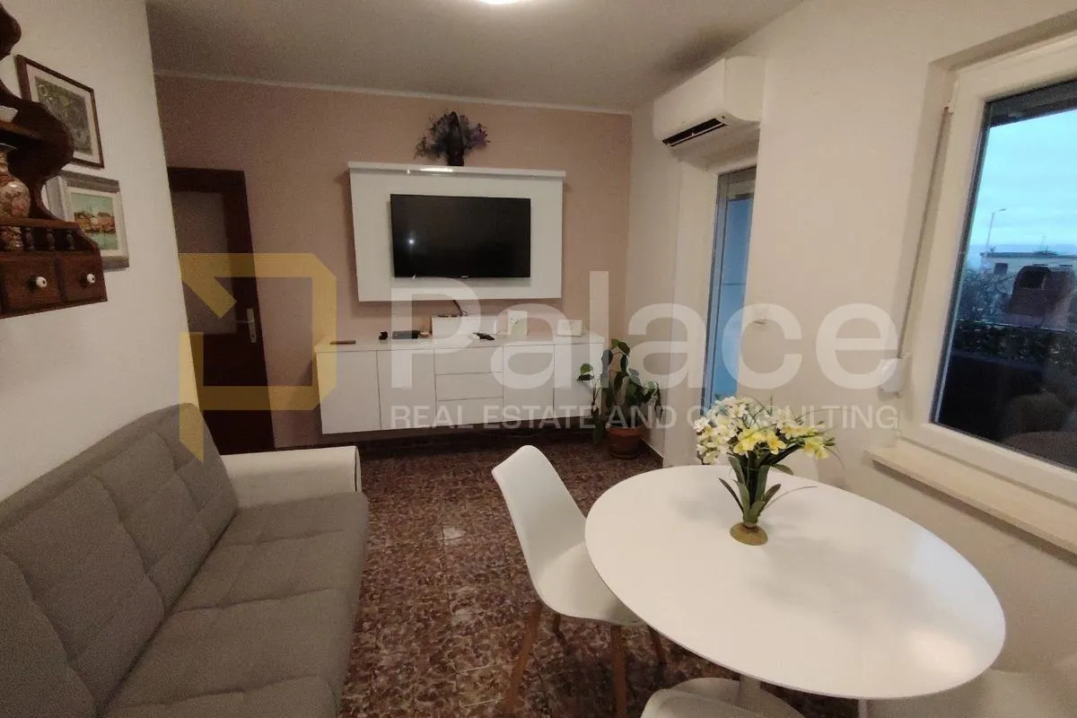 novouređen 2-sobni stan 54,63 m2 s vrtom i pogledom na more, podstrana - slika 3