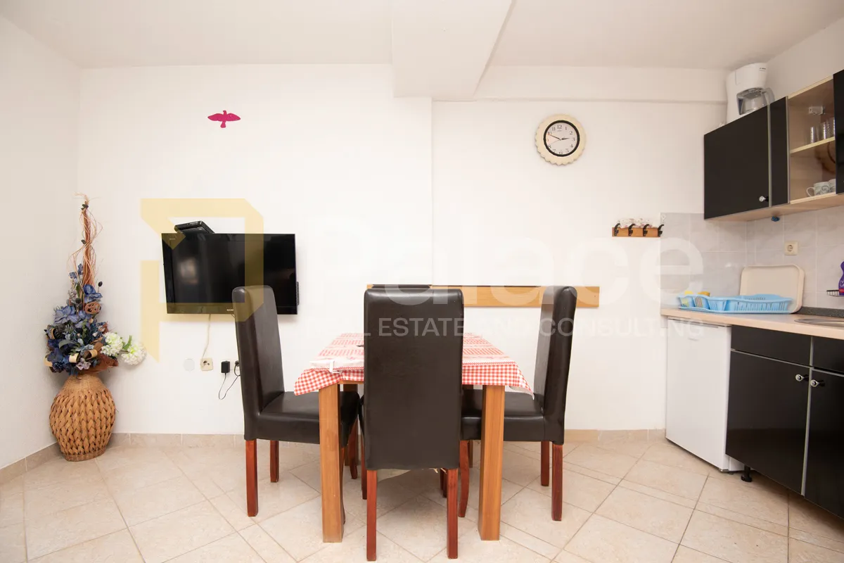 apartmanska kuća s pogledom na more, rogoznica - slika 4