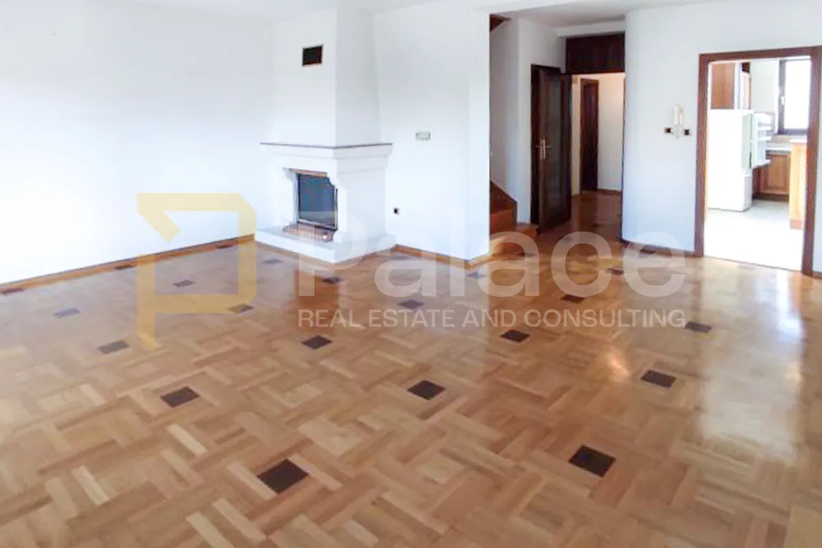 zagreb, medveščak - troetažan stan na odličnoj lokaciji - slika 2