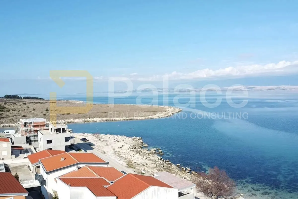 prvi red do mora, potpuno namješten stan 45m2 - slika 17