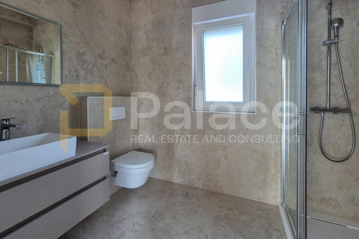 moderan stan s vrtom i pristupom za invalide – 77 m² udobnosti - slika 7