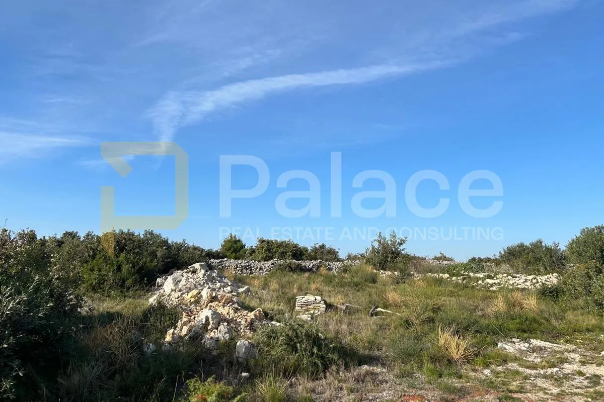Atraktivno građevinsko zemljište s pogledom na more, Brodarica - Brodarica, Šibenik
