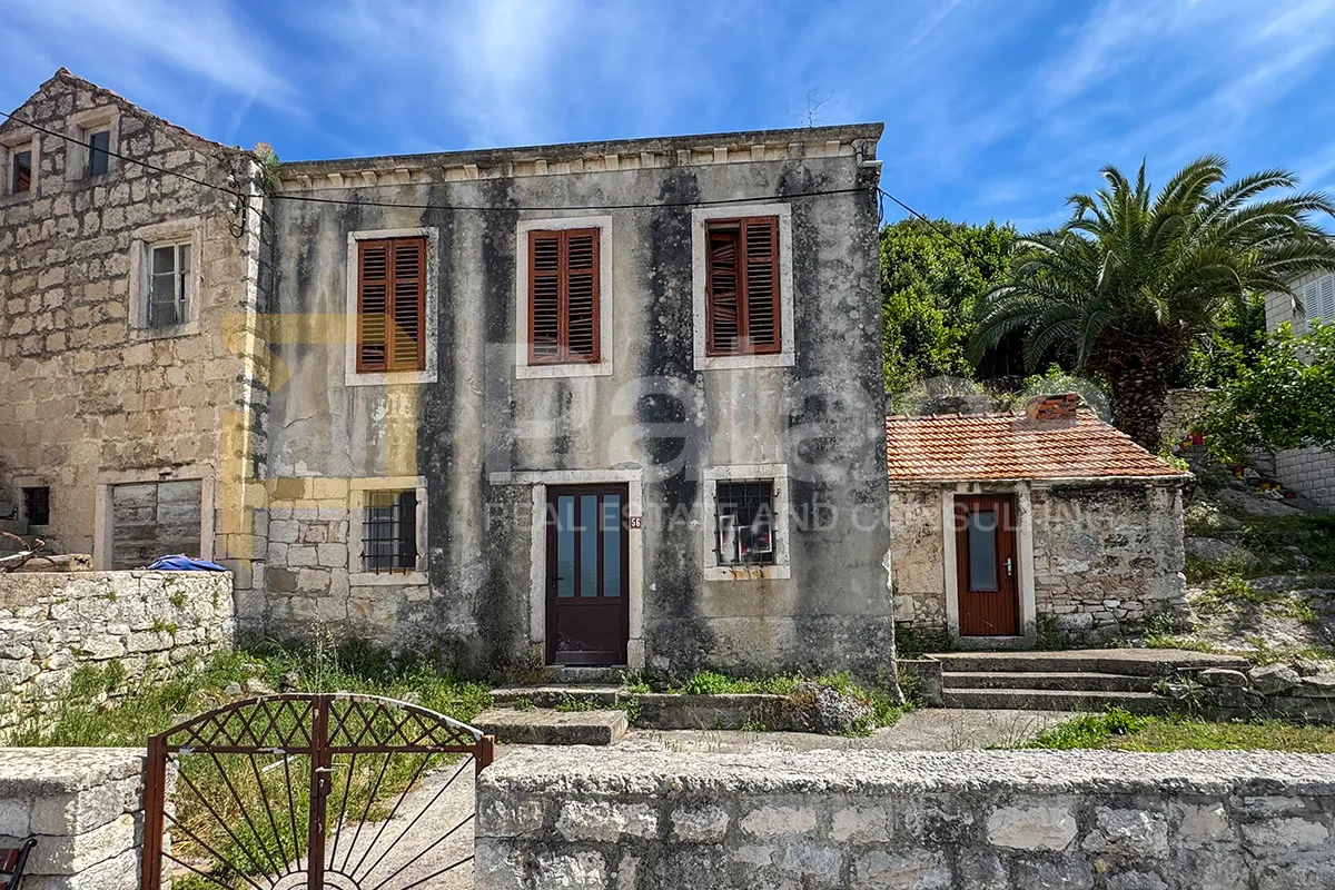korčula, račišće - kamena kuća uz more i velika parcela - slika 6