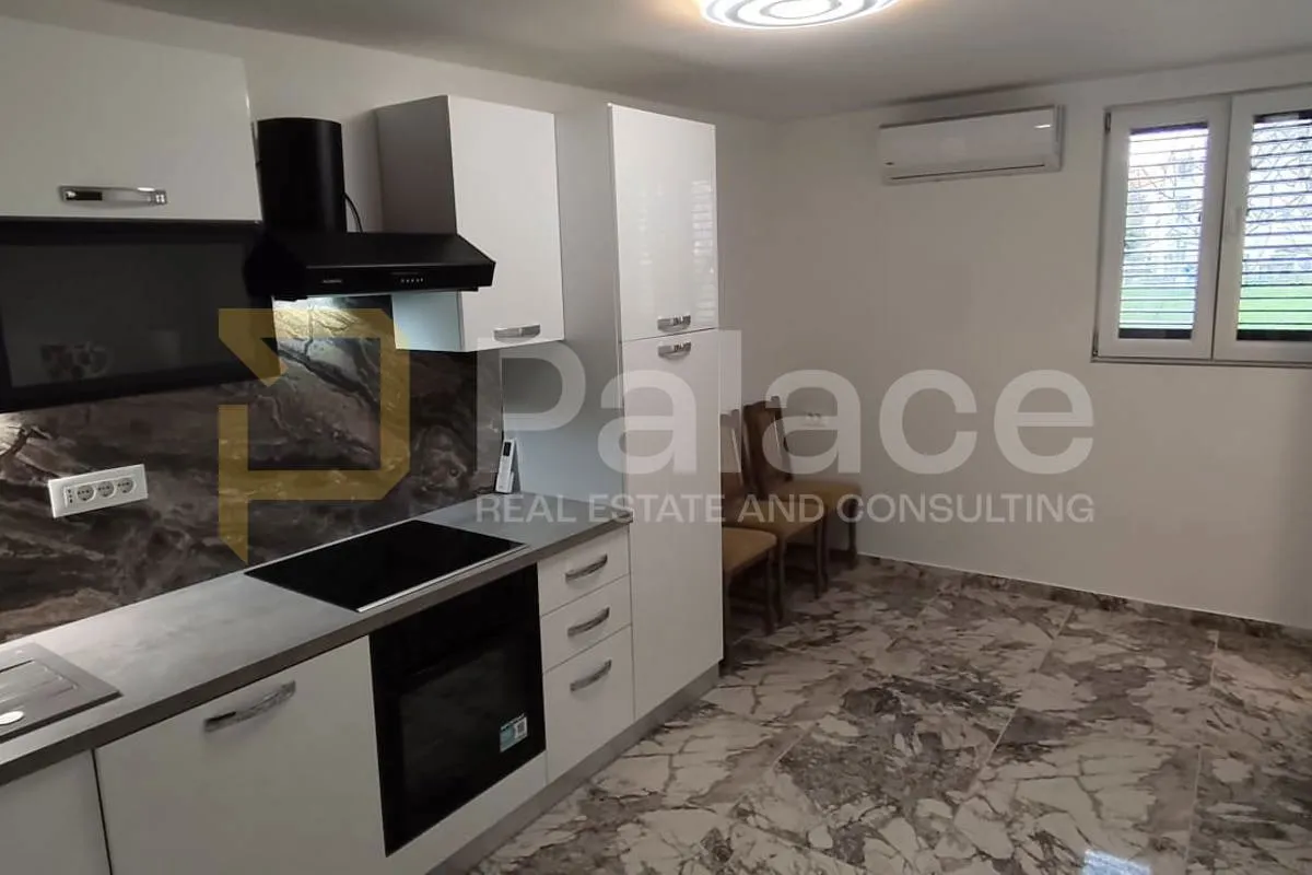 Solin centar – moderan dvosoban stan 45 m2