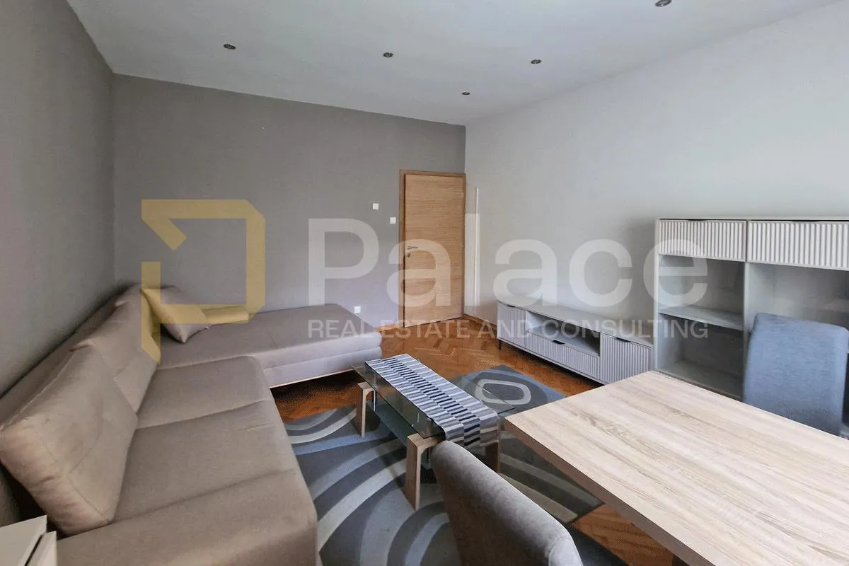 atraktivan troetažni stan u srcu zagreba – baruna trenka, 53 m² - slika 2