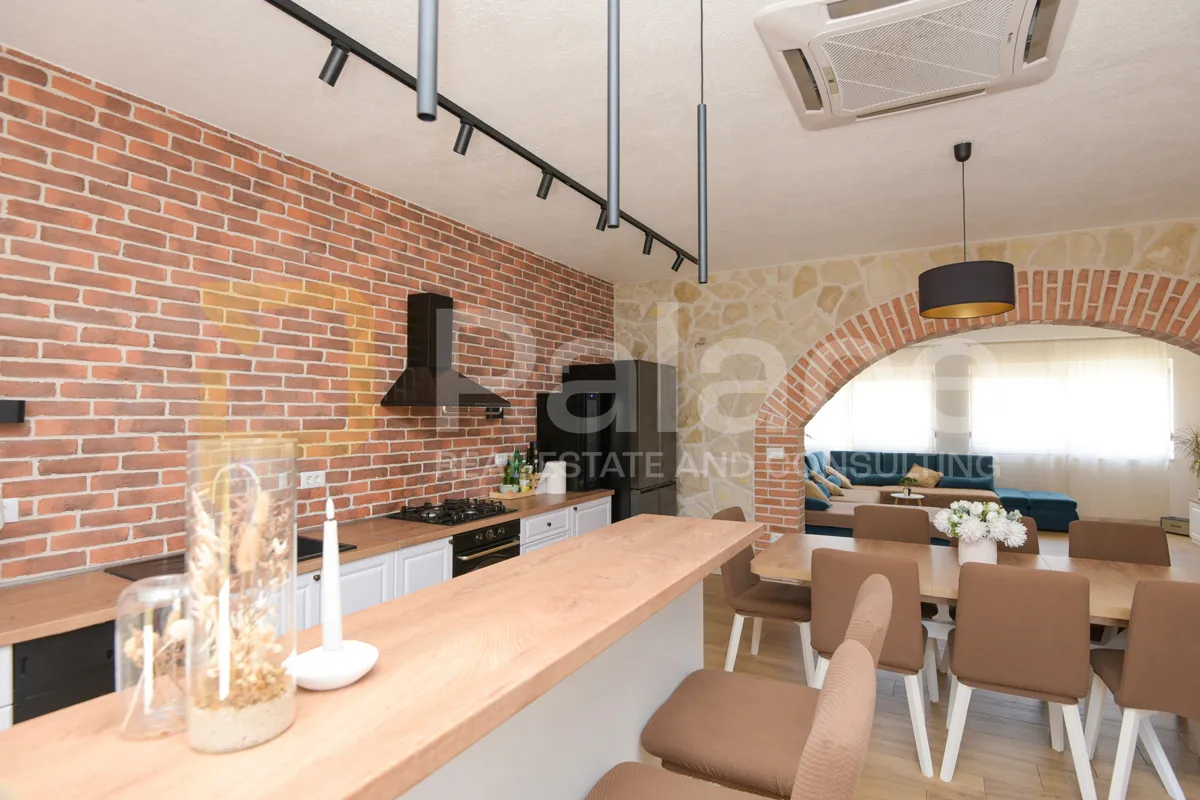 prekrasna moderna prizemnica s okućnicom u šibeniku, 196,25 m2 - slika 5