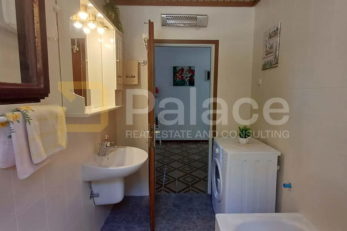 kuća s predivnom okućnicom i pogledom na more, mošćenička draga - slika 23