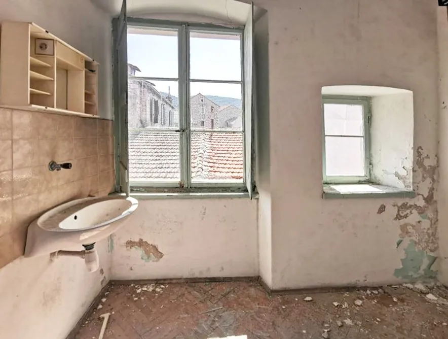 kamena kuća u povijesnoj jezgri staroga grada na hvaru, 599.00 m² - slika 22