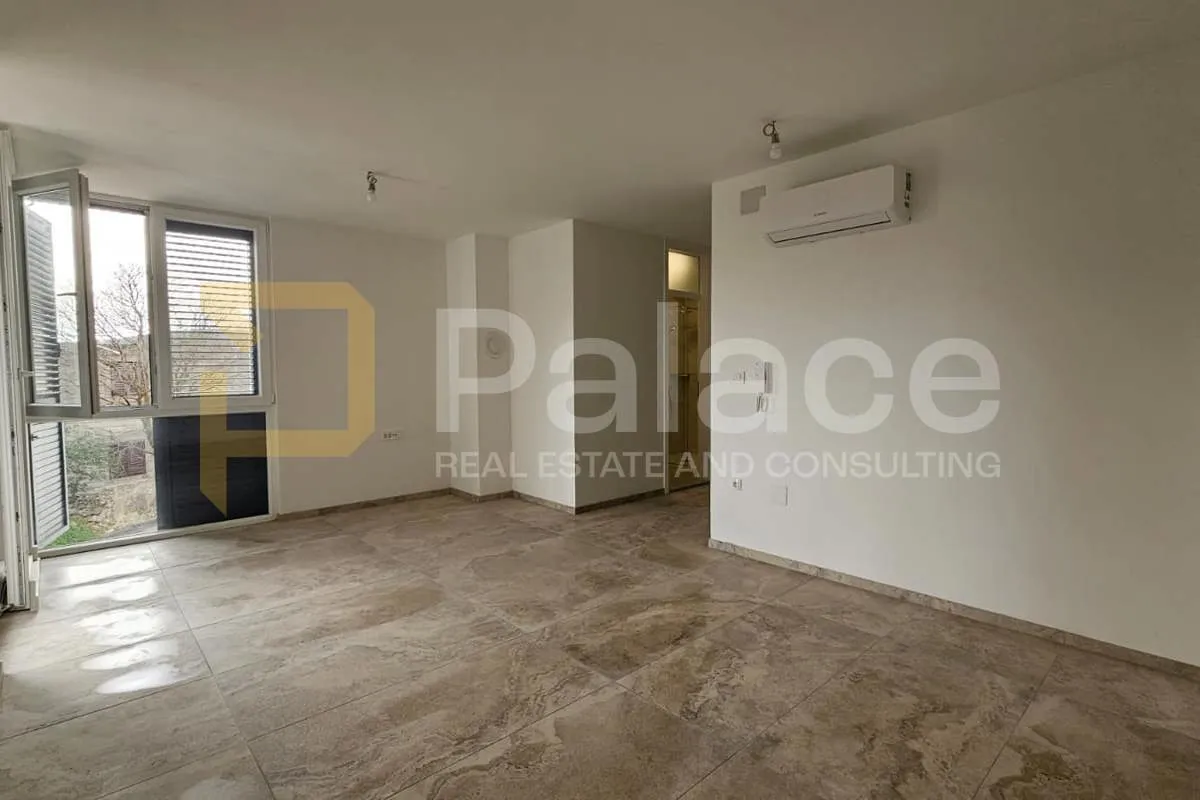 Rogoznica - dvosoban stan u novogradnji, blizina marine i centra 55m2