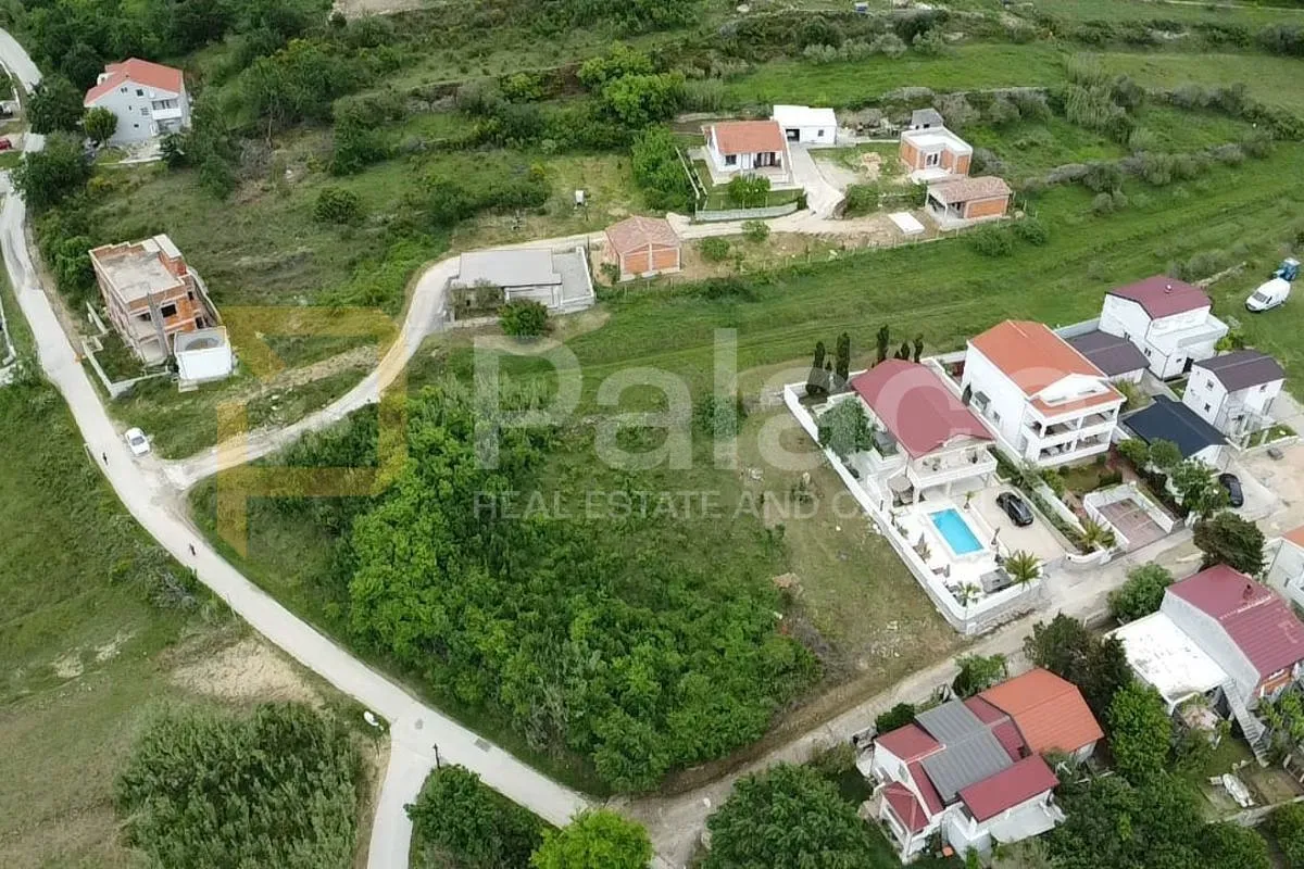 rtina : građevinsko zemljište 150 m od mora - slika 6