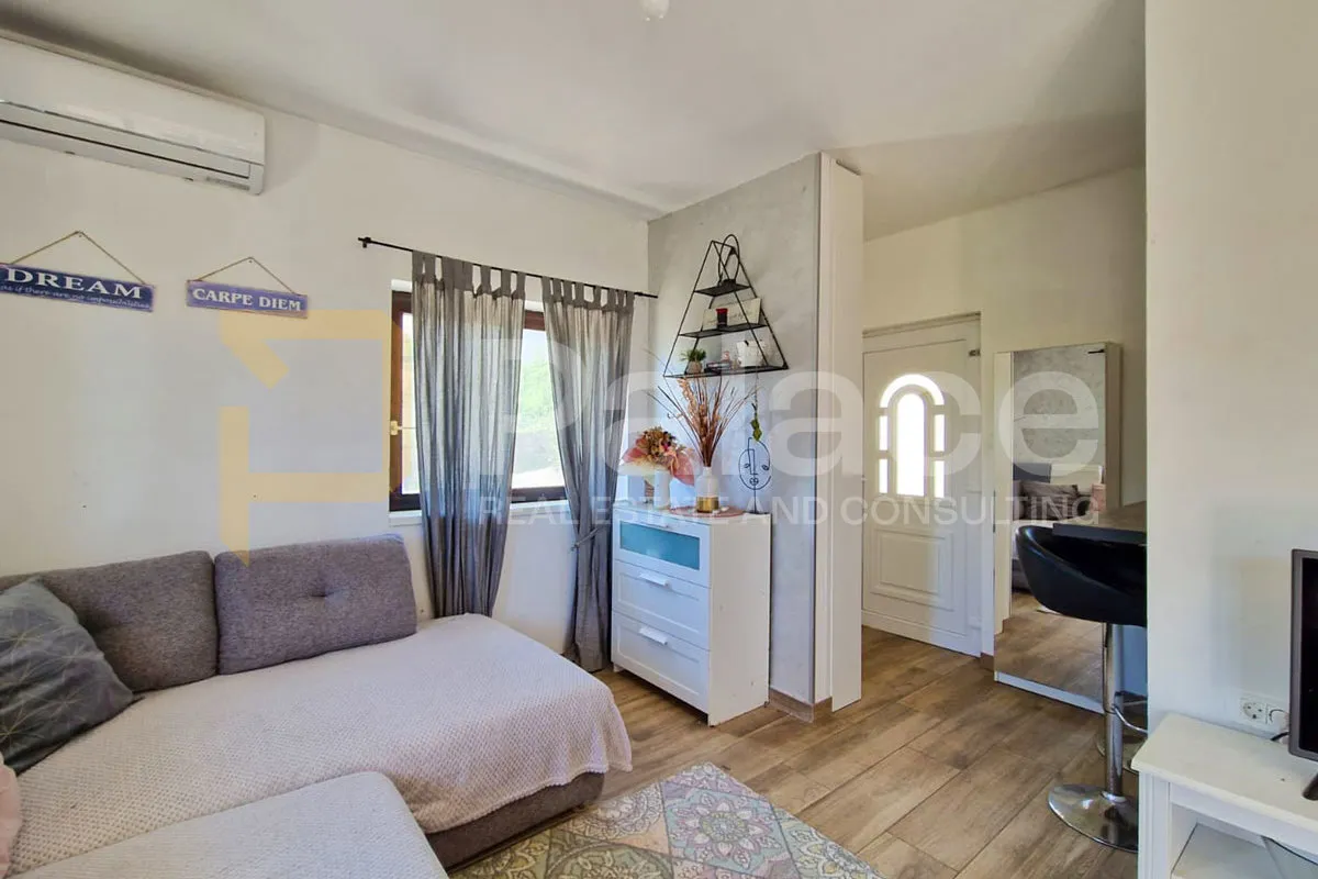 dva stana s bazenom, vrtom i parkirnim mjestima, ika - 89,10 m² - slika 3