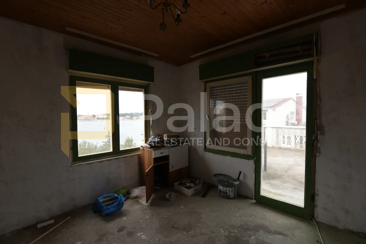 šibenik, brodarica: četverosobni stan s pogledom na more - slika 13