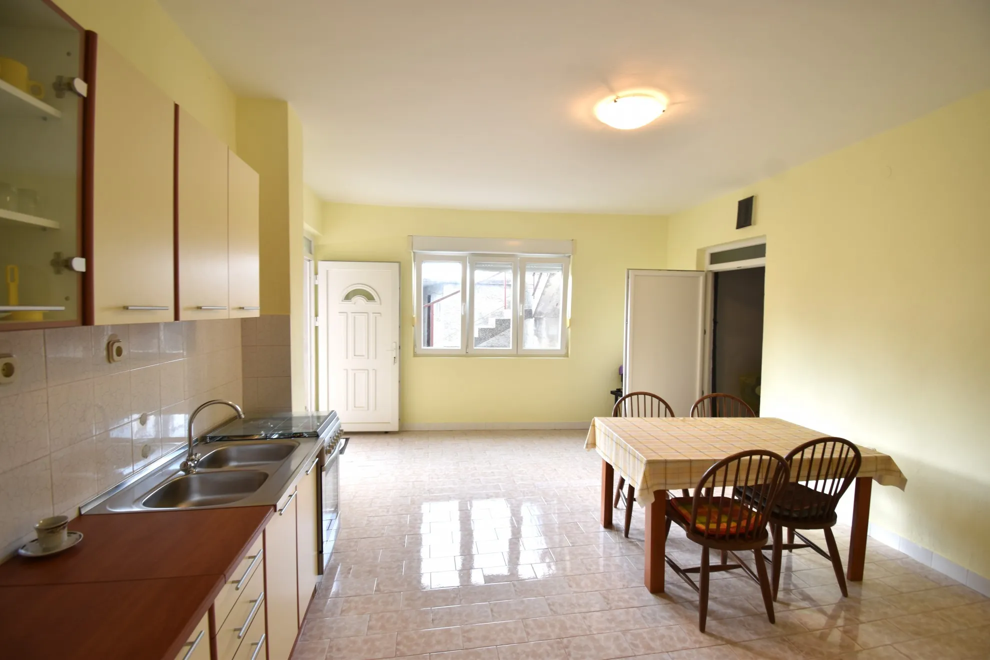 kuća s dvorištem, skradin - bratiškovci, 185 m2 - slika 5