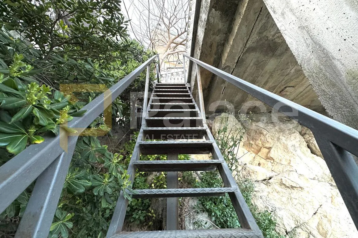 kuća u stobreču, prvi red do mora s otvorenim pogledom i garažom - slika 27