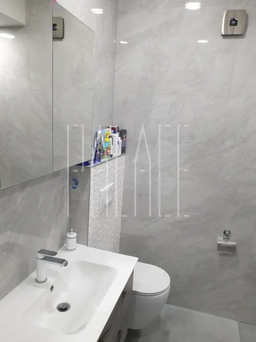 moderna kuća s bazenom u mirnom predjelu splita: 160m2 (prodaja) - slika 2