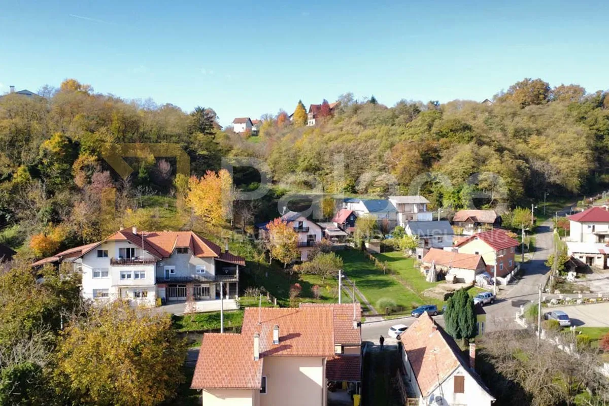 zagreb granešina , veliko zemljšte 4450m2 sa kućom i pomoćnim zgradama - slika 13
