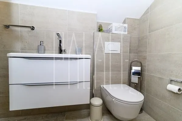 ultramoderna elegantna kuća : okrug gornji, 210.00 m² - slika 21
