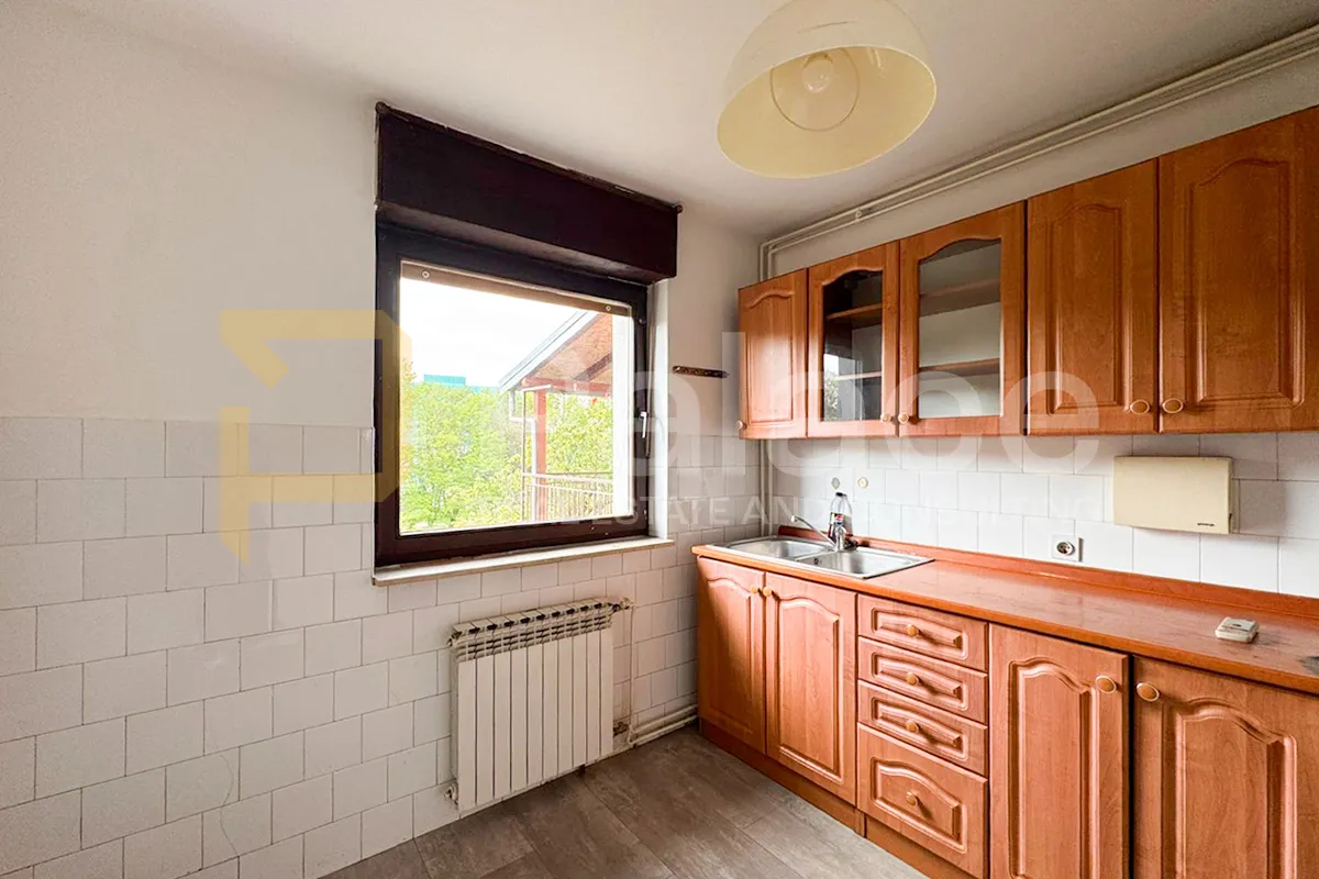 zagreb, gornja dubrava - kuća s odličnom investicijskom prilikom - slika 11