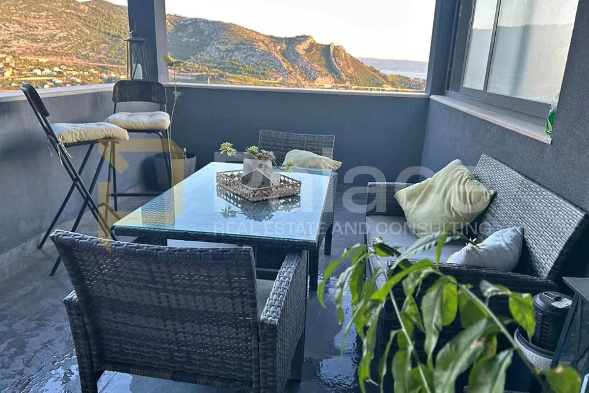 novouređen stan 107 m² + konoba, pogled na more, klis - slika 8
