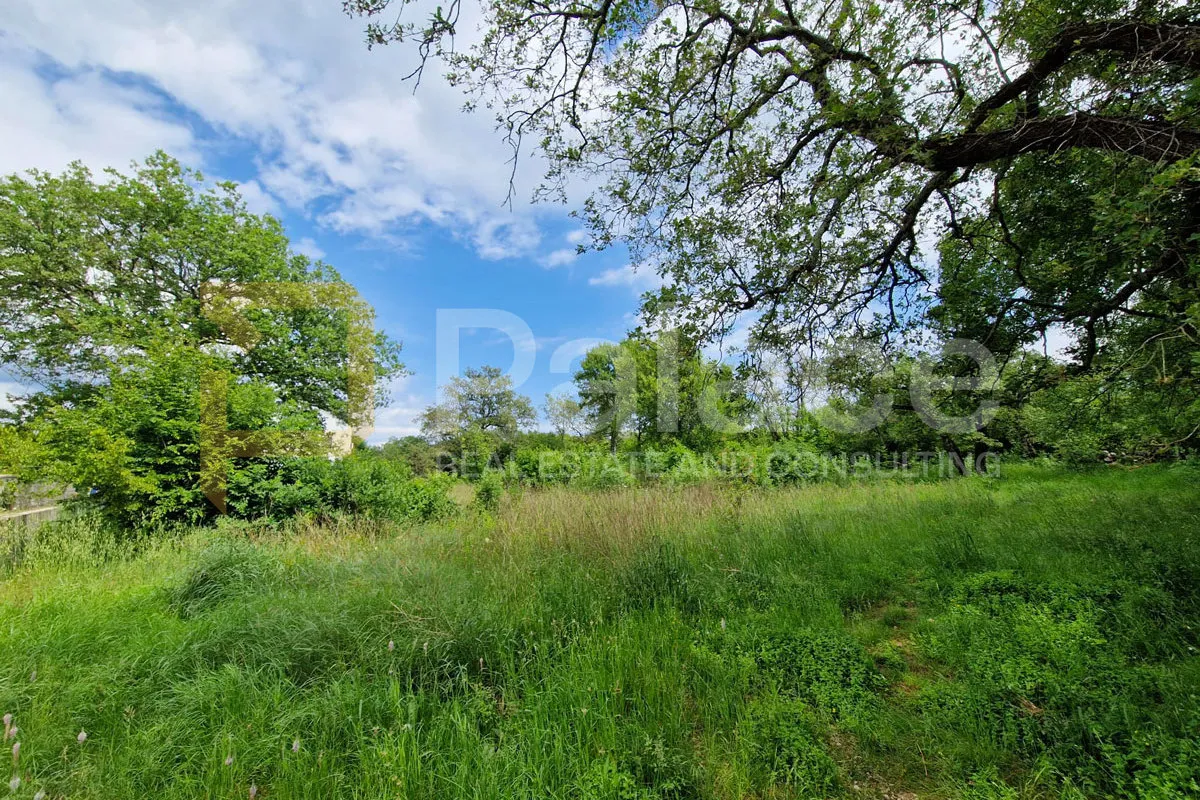 veliko zemljište s pristupom na otoku krku – rasopasno, 3.228 m² - slika 3