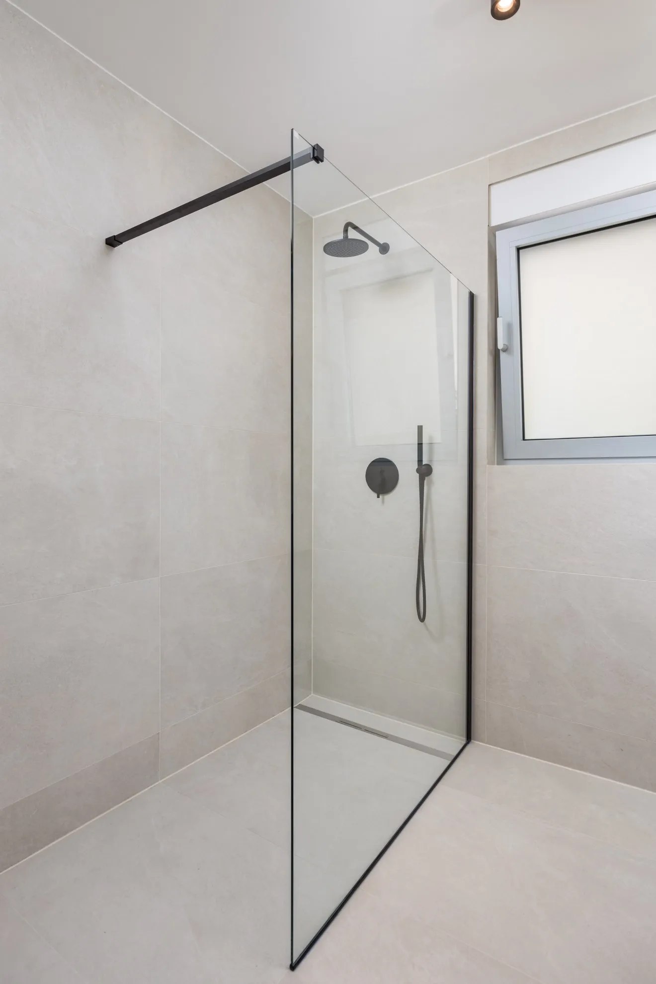 elegantan stan u opatiji s modernim sadržajima, garaža i vrt - slika 8