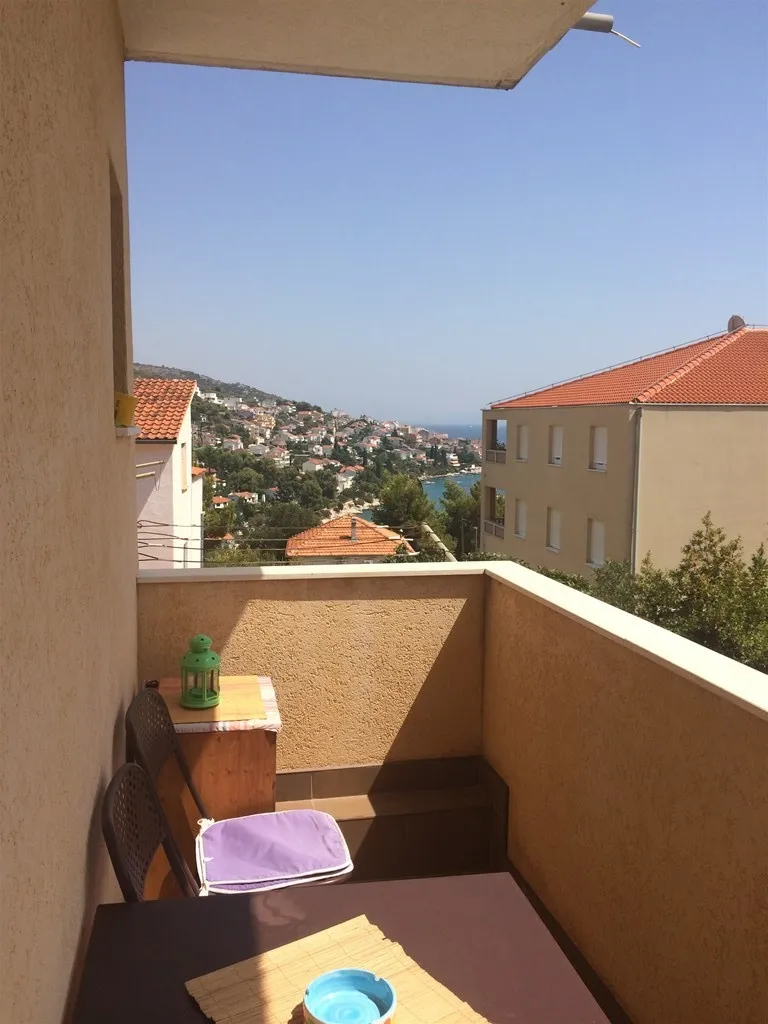 okrug gornji: kuća s apartmanima na prodaju - slika 6