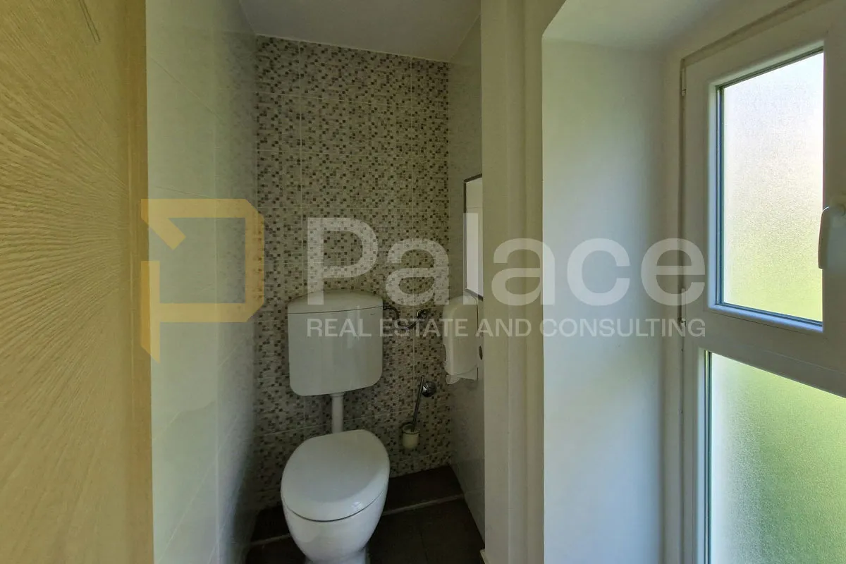 treći kat poslovne zgrade za zakup – strogi centar rijeke, 98m² - slika 14