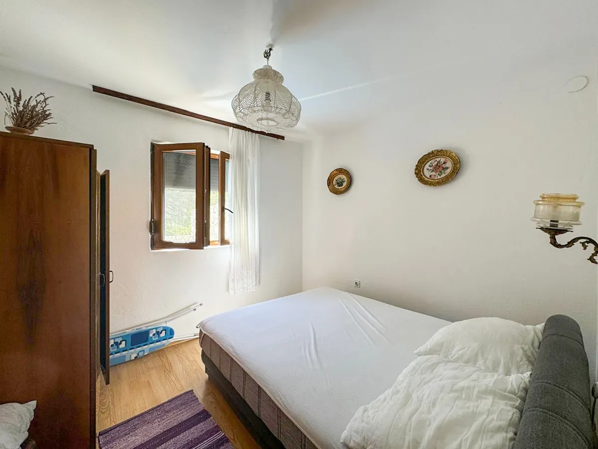 kuća sa dva stana i bazenom, pirovac, 100 m2 - slika 20