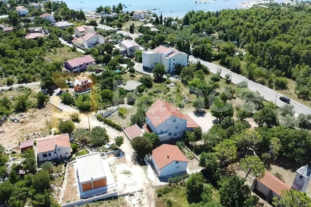 starigrad : građevinsko zemljište 400 m2 - slika 2