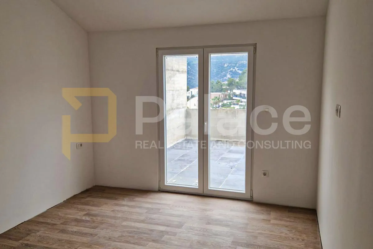 marina, kuća s velikim potencijalom, 579m2 - slika 10