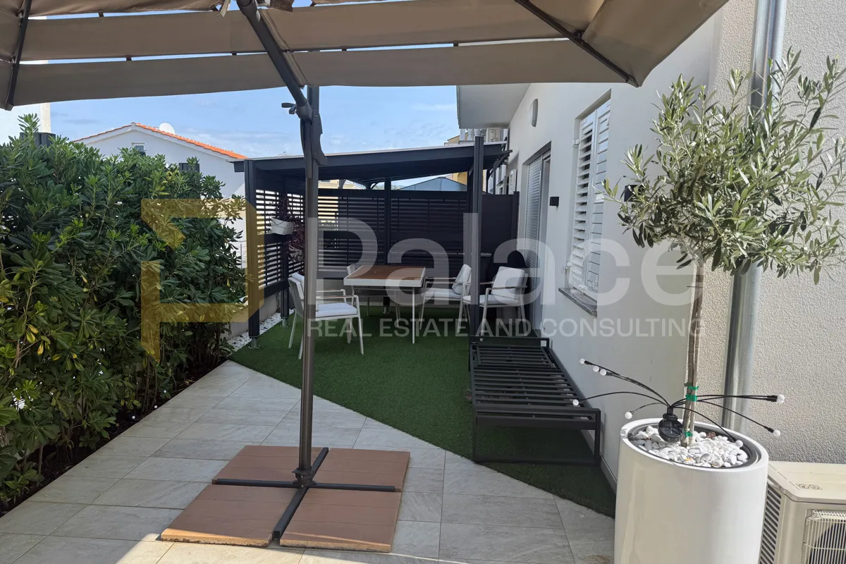 malinska – luksuzni dizajnerski stan 60 m² + terasa 100 m², blizu mora - slika 10