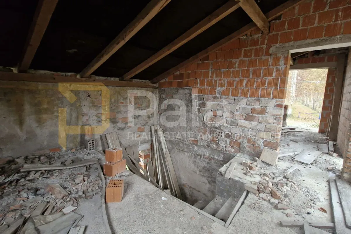 veliko zemljište s roh bau kućom, vuka, 5860 m2 - slika 12