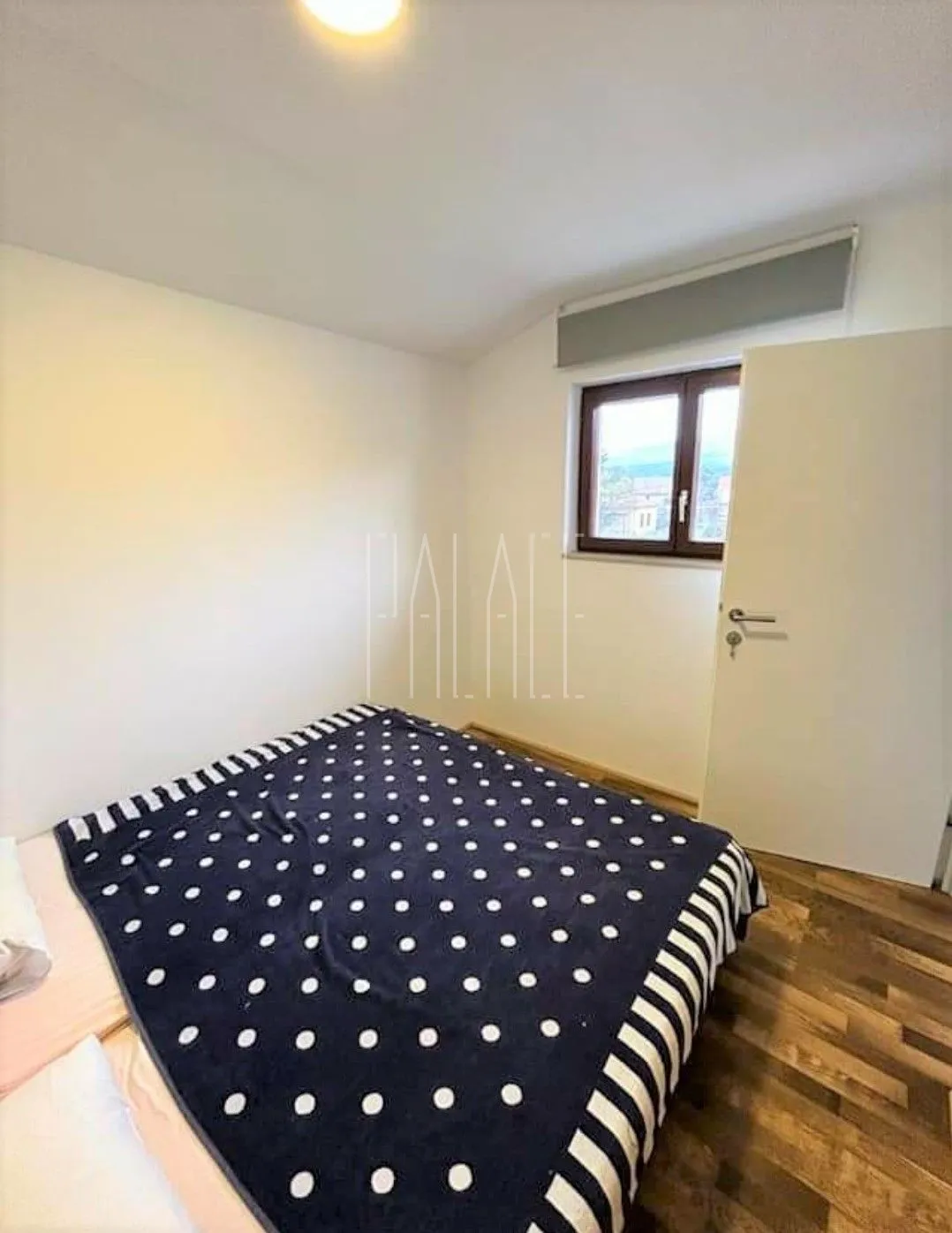 kuća s 2 apartmana i dvorištem: gornji karin, 75.00 m2 (prodaja) - slika 11